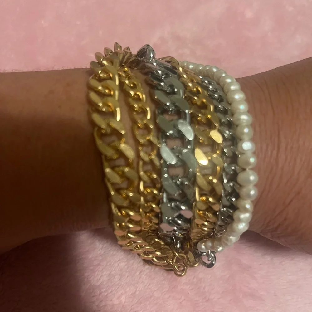 Elegant Gold and Silver Multi-Strand‎ Bracelet
